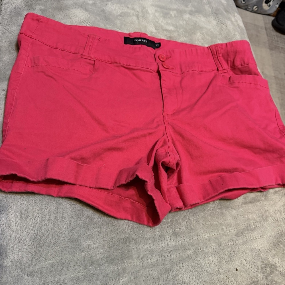 Torrid Women's Size 20 Bright Pink Cuffed Chino Shorts Stretch Cotton